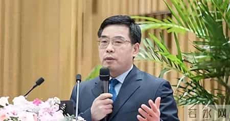 万亿央企蛀虫终于揪出来了！离职七年难逃法网，25年腐化史现真容