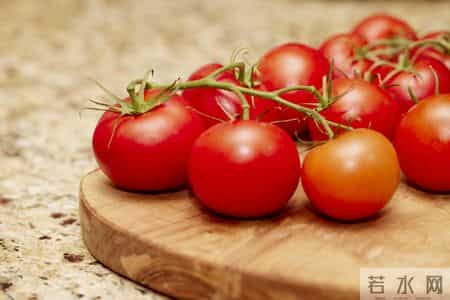 油条再次被关注！调查发现：糖尿病患者吃油条时，要多注意这5点