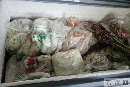 医生提醒！冰箱里这3样东西快扔掉，尤其第一种，很多家庭都在用