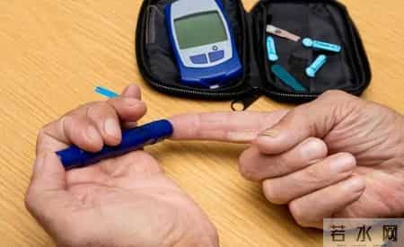 一周就肾衰竭！医生劝告：糖尿病患者若常出现4个不适，立即就医