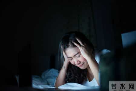 晚上十点睡觉错了？医生建议：过了55岁，睡觉要尽量做到这4点