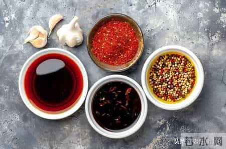 厨房常见的五类调味料，是肾病的加速器，千万要少吃！
