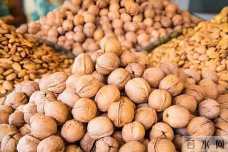 曾经风靡的核桃，为何如今很少人吃了？3个原因扎心又现实