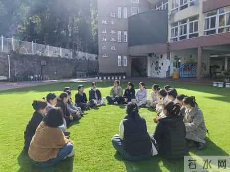 不生育算自私吗？打工人连 8 小时双休都成奢望，拿什么养孩子？