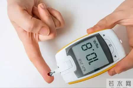 医生研究发现：糖尿病人过了65岁，基本都有这4现状，要坦然接受