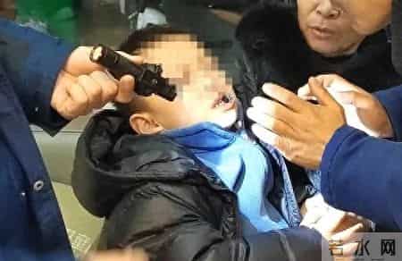 锦绣姐姐讲安全 - 家长注意！娃鞋上的这个小零件，可能藏着大危险