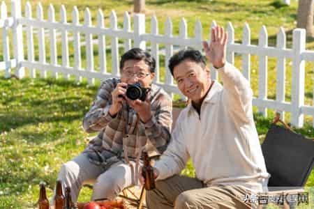 退休了，只要你不入任何人的局，你将活得很自在