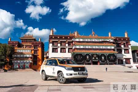 家有神兽赶紧进来接，头顶繁星脚下生春风，这泼天的富贵必须收！