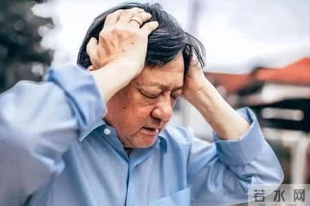 天气寒冷，医生告诫脑梗患者：不想脑出血，出门这些事一定注意