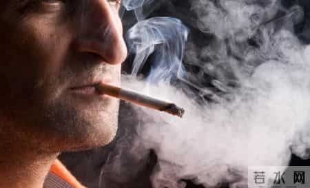 医生提醒：高血压患者长期吸烟酗酒，不到3年心脑血管或遭遇9损伤