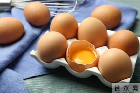 鸡蛋能否天天吃？医生坦言：老人55岁后，吃鸡蛋谨记4个关键