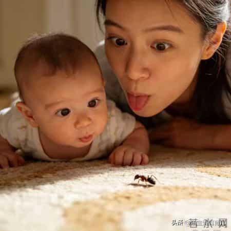 聪明宝宝的“认人”标志：妈妈别忽视这些特征！