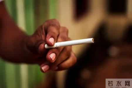 千万别戒烟？研究发现：吸烟的老人会更长寿？是真的假的