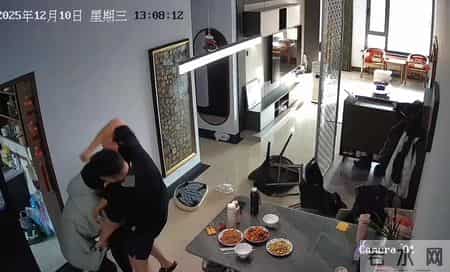 女子产后55天被家暴细节，丈夫脾气暴躁有案底 婆婆装心脏病护儿子