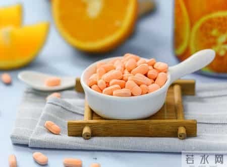 晒太阳补钙错了？医生强调：过了65岁，补钙要尽量做到这2点