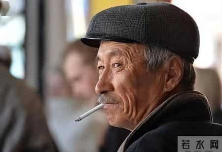 46岁男子戒烟半年后，冠心病离世？医生叮嘱：戒烟但要注意7件事