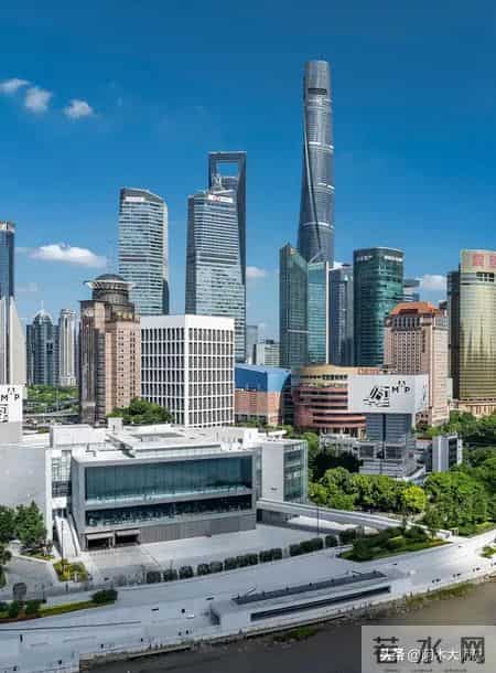 年轻人毕业去北京好，还是上海好，2026京沪职场去向利弊分析