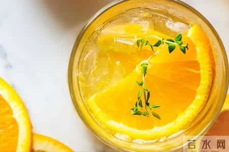 橙子再次被关注！医生发现：冠心病患者常吃橙子，或出现7种变化