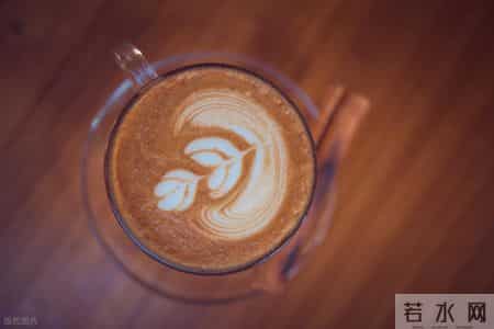 胃病与睡觉有关？医生：胃不好的老年人，睡前千万避免4件事