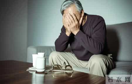 早睡早起是不对的？医生劝告：过了70岁，睡觉最好遵循这几点