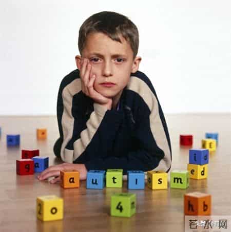 当孩子确诊孤独症，父母问“能治好吗？”医生的答案充满希望
