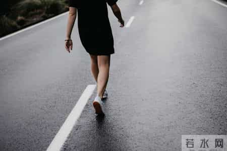 55岁女子糖尿病住院，医生呼吁：两种早餐尽量少吃，别再贪嘴了