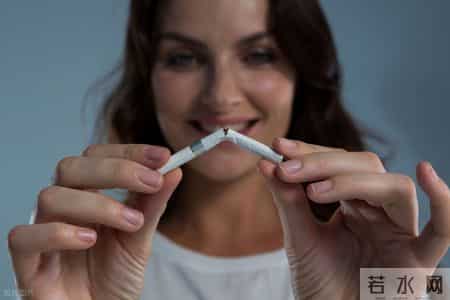 医生提醒：男性若戒掉吸烟，用不了多久，身体或会有5个改变