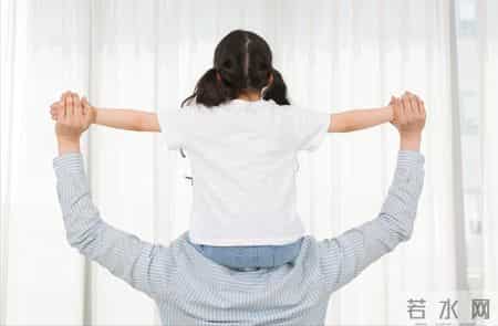 跟踪17000个家庭发现：这个人带娃，娃聪明，智商更高，并非妈妈