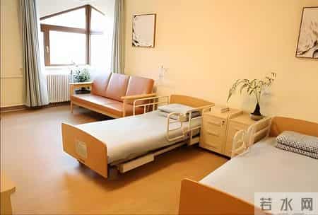 437步到餐厅！养老院设计反人性，老人刚需被硬件升级忽略