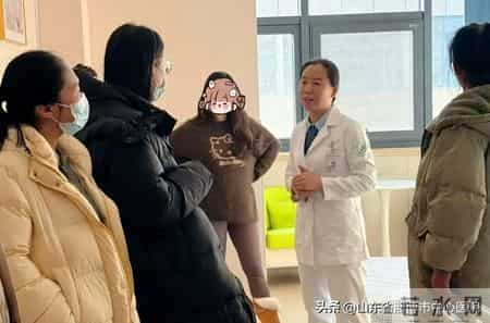 产科孕妇学校举办好“孕”正当时元旦主题活动