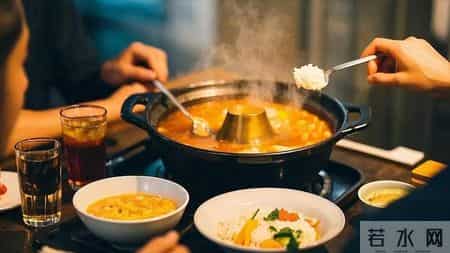 医生提醒：跟抑郁症患者一起吃饭，一定注意三件事，千万别忽视！