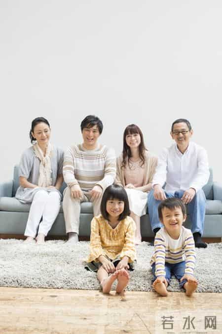 人到中年不得不清醒，这十年死命搞钱，千万别乱花一分钱