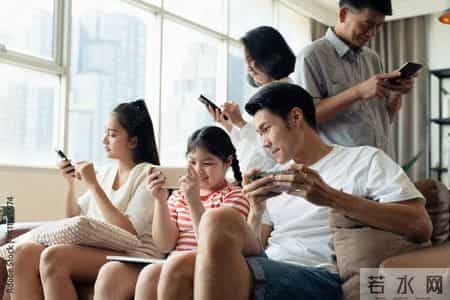 为什么现在的孩子那么沉迷手机？