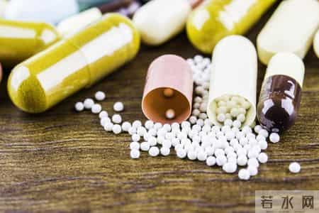 血脂达标不用吃阿托伐他汀？专家研究：高危人吃了有助于防心梗