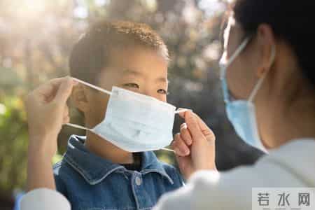 多位医生警示：天冷长期戴口罩，半年内七种不适悄然逼近