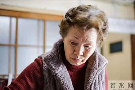 医生提醒：脑卒中不一定先嘴歪，而是频繁出现这5种表现，需警惕