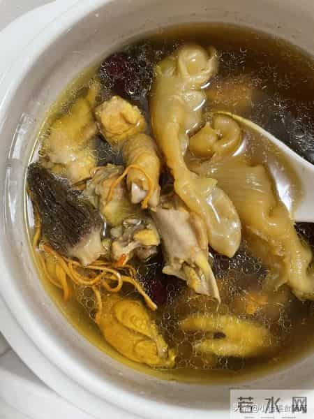 失眠可能是“气血不足”，这5种换着吃，补气血助眠，倒头就睡！