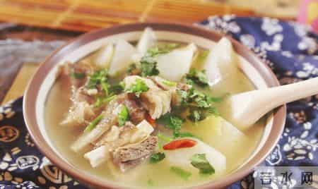 羊肉被关注！医生发现：患癌症的人吃羊肉，不过多久或有2益处