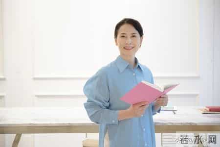 提醒，六十岁后一定多为自己考虑，少一些为儿女，因时代变了