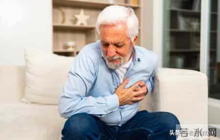 大叔戒烟半年后，心梗去世？医生：戒烟没错，可能与3件事有关