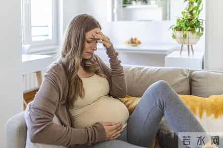 心脏出现异常时，下肢可能会有3个表现，哪怕出现一个也要重视