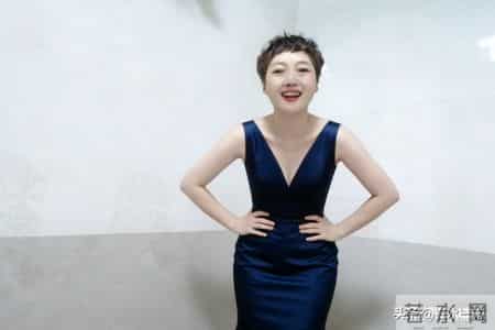 男女之间，如果不是夫妻，千万不要想着占便宜，工作中也不行