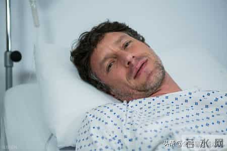 医生劝告：跟尿毒症病人一起吃饭，一定注意三件事，千万别忽视