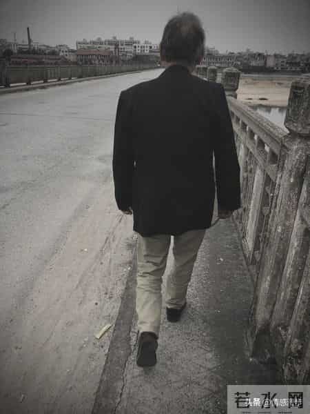 72岁父亲突然病逝，才发现：很多男人没有真正的“养老生活”！