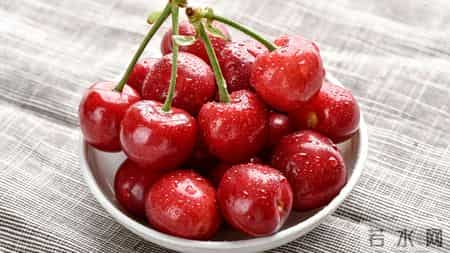 车厘子再引热议！医生：糖尿病患者吃它，务必多重视这 3 点