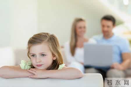 黏妈的孩子和不黏妈的孩子，长大后差距肉眼可见，父母们别不重视