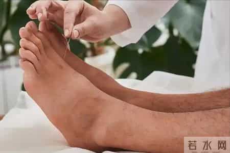 糖尿病加重的5个信号！医生：一旦出现就要重视，千万别拖延了