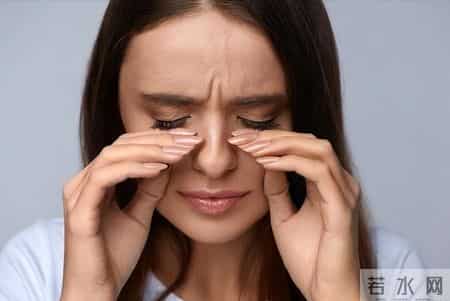 眼睛是个消耗品，气血越足越明亮！一盒中成药，气血补得满满当当