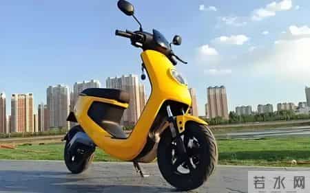 电动车座凳35cm？电自接娃难，除了加装合规座椅，三轮车成首选