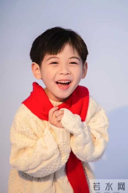 标题：别在孩子情绪激动时“问问题”或“提建议”等冷静下来再说